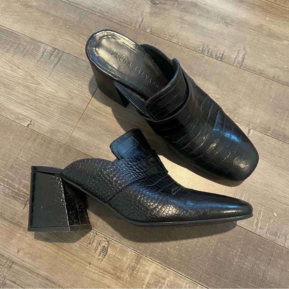 FRĒDA SALVADOR Black Croc Heeled Mule | Size 6.5
